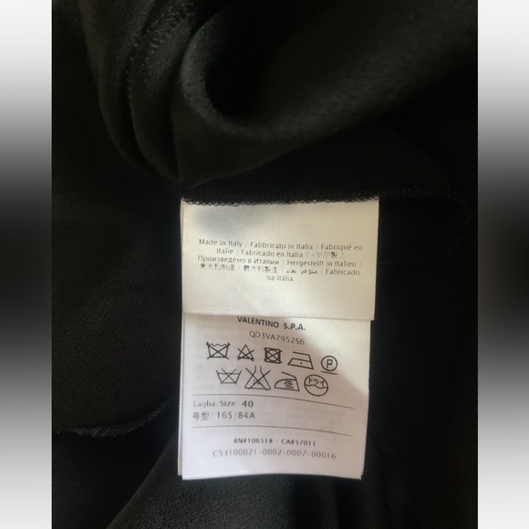 Missoni Crew Neck Knee-Length
Dress - Black Dresses - Picture 12 of 15